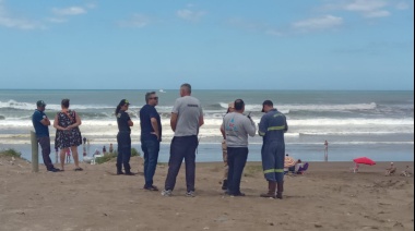 Angustiante búsqueda en el mar: buscan a un joven que se metió en la madrugada y no salió