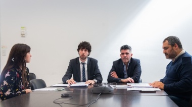 Avanza la ley provincial que establece añadir pictogramas informativos en los colectivos