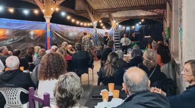 “Estación Alterna” despide el 2024 con una noche de arte, teatro y música en la vieja estación