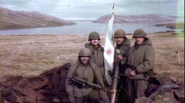 Vigilia y peña en Necochea por el Día del Veterano y de los Caídos de Malvinas