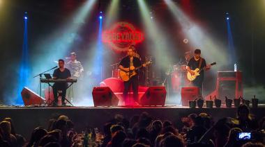 Esta noche en Necochea: Santo Pecado rinde homenaje a Ricardo Arjona