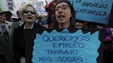El desempleo crece y las mujeres, especialmente las jóvenes, son las más perjudicadas