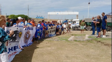 Trabajadores portuarios se manifestaron en Necochea contra la reforma de la Ley de Cabotaje