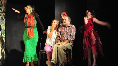 "Todo lo que se avecina": la adaptación teatral de Aristófanes llega a Salta la Térmica