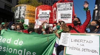 Fuerte y masivo repudio por la detención de una médica que practicó una ILE