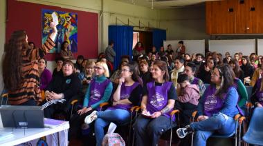 Promotoras Territoriales de Género y Diversidad recibieron tablets