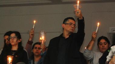 El intendente no pudo calmar a los familiares de Mónica Nielsen, quienes reclamaron que su "solidaridad" llegó tarde