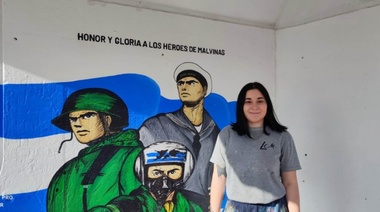 Milagros Losardo y su impronta de llevar arte muralista a las garitas de colectivos