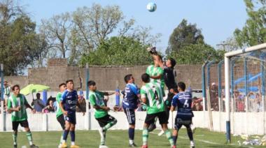 Liga Necochea de Fútbol: Fin de semana de partidos, logros, violencia y festejo para las chicas