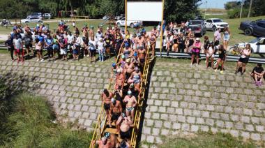 Ezequiel López y Jazmín Abraham dominaron la  carrera de aguas abiertas "Homenaje a Alfredo Marcenac"