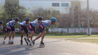 Aplausos para el patinador Santiago Roumec que culminó su decimo mundial