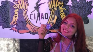 La bailarina necochense Erica Benegas ganó el oro en Balcarce y se acerca al Mundial de Danzas Árabes