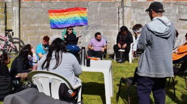 Barrio por Barrio: Impulsarán defender la patria bancando a Sergio Massa
