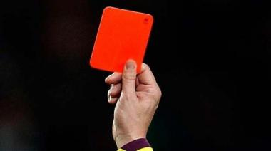 Discriminación en el fútbol local: La Liga impuso fuertes sanciones