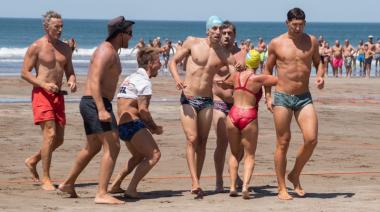 Necochea celebró la victoria del equipo 'La Rambla' en el Campeonato Nacional de Salvataje