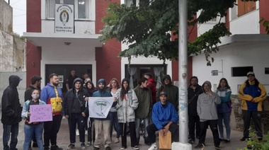Santiago pasó otra noche preso y la Asociación cannábica local pidió una "revisión consciente" de la Justicia y la solidaridad de la sociedad
