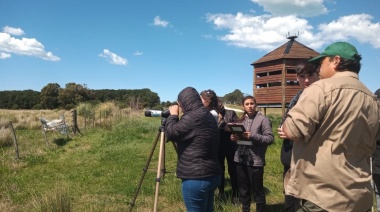 Estudiantes de San Cayetano realizan con éxito el conteo anual de Aves en Laguna La Salada