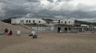 Guardavidas repudiaron al balneario "La Virazón" de Quequén por no contratar la cantidad de profesionales que corresponde