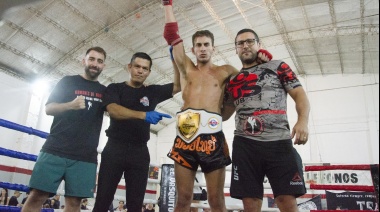 Malco Álvarez, el necochense que retuvo su título de Campeón en Muay Thai con un nocaut impresionante