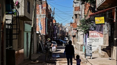 La pobreza en Argentina baja al 49,9%, pero sigue por encima de los niveles de 2023