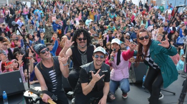 Multitudinario festival por el "Mes de las Niñeces" en Necochea