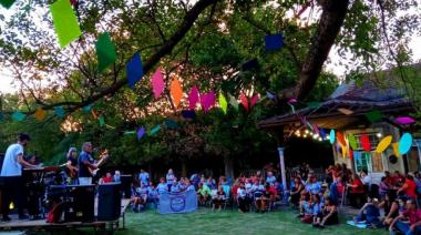 La Escuela Municipal de Artes de Necochea abrió su ciclo lectivo con un evento cultural