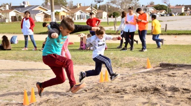 ¡A correr! Vuelven las clases de atletismo para los chicos en el Polideportivo