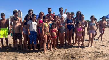 Celebración en la playa de Necochea: Rojas encabezó el cierre de Escuelas Abiertas en Verano