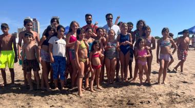 Celebración en la playa de Necochea: Rojas encabezó el cierre de Escuelas Abiertas en Verano