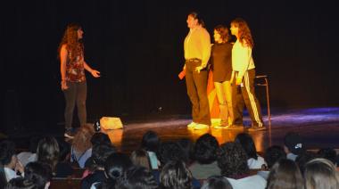 Más de 2500 estudiantes participaron del Encuentro Juvenil de Teatro en Necochea