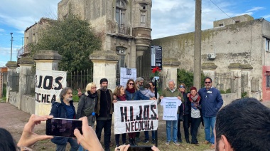 Colocaron nueva señalética en recuerdo de Alfredo Reim, desparecido durante la última dictadura