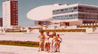 El casino y la imagen de los turistas: un símbolo de Necochea, abandonado