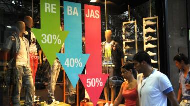 Las ventas minoristas en Argentina continúan en descenso durante el primer cuatrimestre de 2023