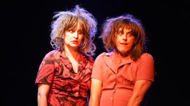 Ganadora de la Fiesta Provincial y Regional de Teatro 2023: “La Trayectoria de las Moscas” se presenta en Necochea