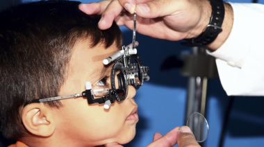 Por qué es crucial realizar controles visuales antes del inicio de clases: Una mirada a la salud visual infantil