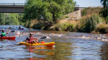 ¡A nadar en el río Quequén! Llega la quinta edición de la Copa Huracán de Aguas Abiertas