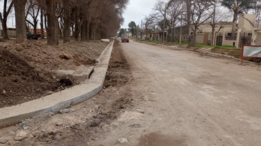 Avanza la remodelación de la plaza 3 de Agosto, la pavimentación de la avenida 43 y los desagües en 58 y 81