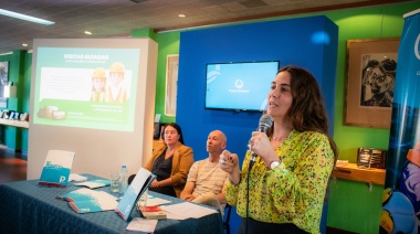 Desde el Centro Cultural de Necochea presentaron "El Puerto va a la Escuela"