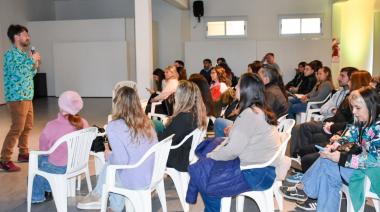 Concurrida charla sobre Bullying en San Cayetano