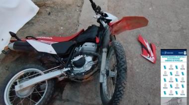 Fatal accidente en Juan N. Fernández: un motociclista pierde la vida tras colisión con camioneta