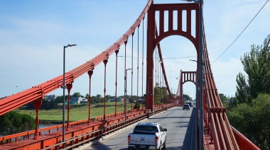 El Puente Colgante de Necochea ya luce con nuevas luminarias LED tras la inversión municipal