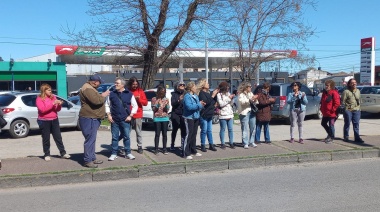 Indignación con la UPC: "Las facturas son imposibles de pagar", denunciaron vecinos frente a la cooperativa