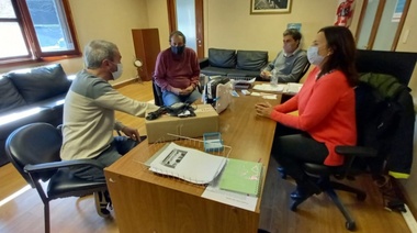 El Puerto entregó una impresora a la Liga de Fútbol
