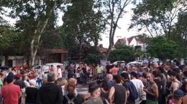 Fuerte repudio en Necochea a las políticas de Milei: Marcha numerosa contra el ajuste y el "apagón cultural"