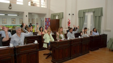 El HCD volvió a tratar la problemática ambiental de la Avícola 'Jurjen' y rindió homenajes a vecinos destacados