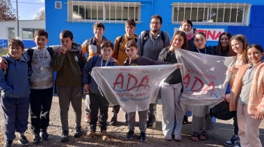 Buena labor de nadadores de Necochea en Ayacucho