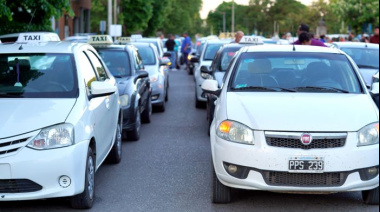 Bocinas por seguridad: taxistas y remiseros se manifestaron en Necochea y esperan ser recibidos por el intendente