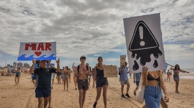 Necochea marcha para decir ¡no a las petroleras en el mar!