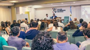 El Colegio de Abogados discutió en asamblea construir un predio en la Ribera