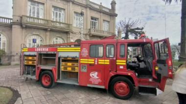 Lobería se une para dotar de una nueva autobomba al Cuartel de Bomberos